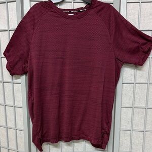 RBX Men’s Burgundy Workout Shirt, Size Large